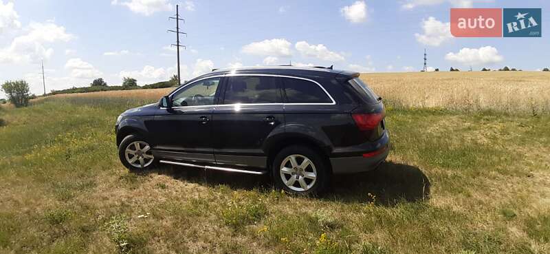 Внедорожник / Кроссовер Audi Q7 2011 в Гайвороне