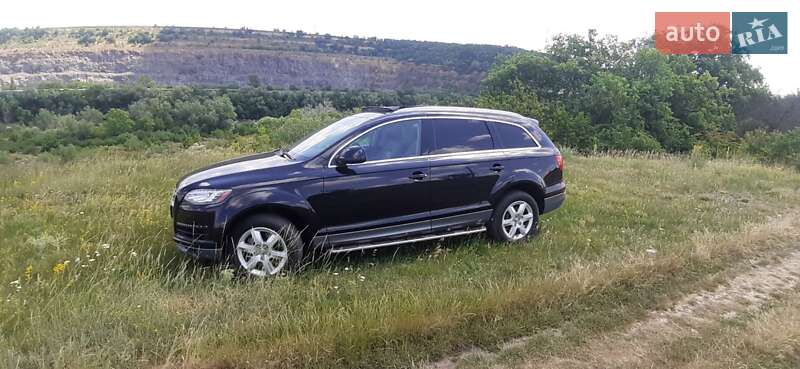 Внедорожник / Кроссовер Audi Q7 2011 в Гайвороне