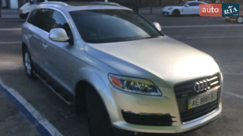 Позашляховик / Кросовер Audi Q7 2007 в Дніпрі