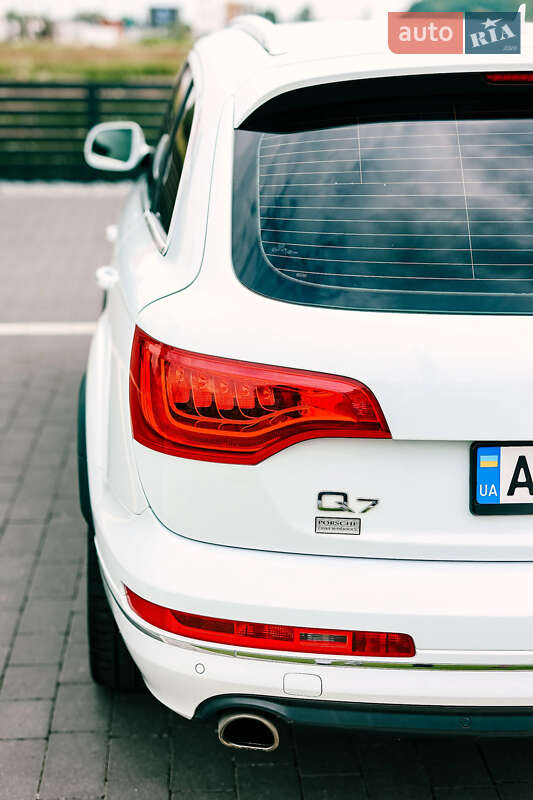 Внедорожник / Кроссовер Audi Q7 2012 в Мукачево