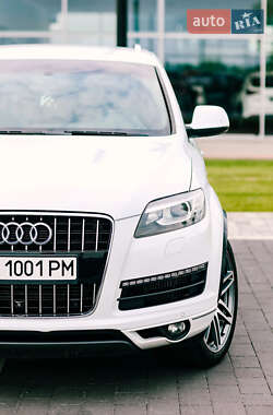 Внедорожник / Кроссовер Audi Q7 2012 в Мукачево