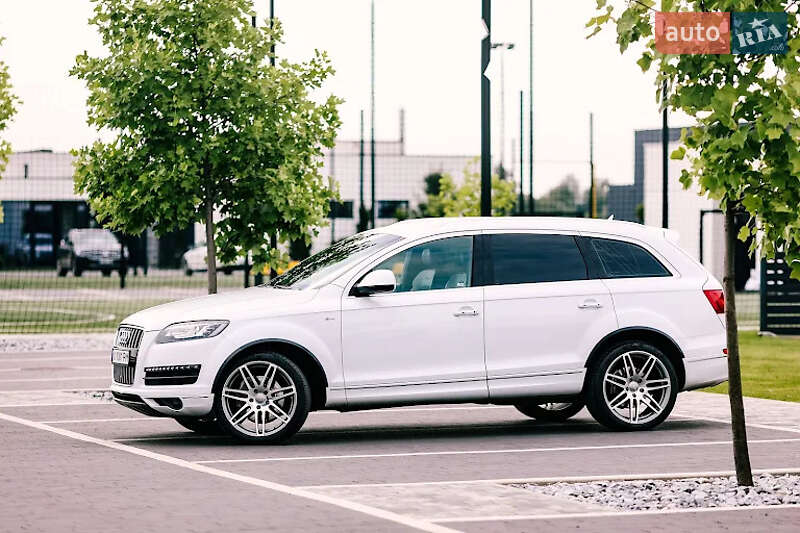 Внедорожник / Кроссовер Audi Q7 2012 в Мукачево