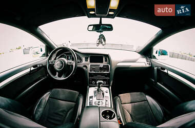 Позашляховик / Кросовер Audi Q7 2012 в 