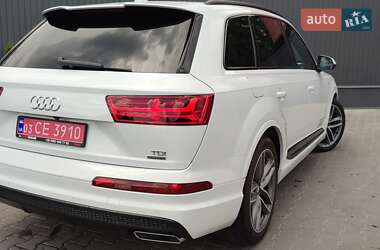 Внедорожник / Кроссовер Audi Q7 2016 в Черновцах