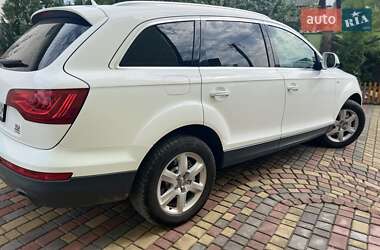 Внедорожник / Кроссовер Audi Q7 2010 в 