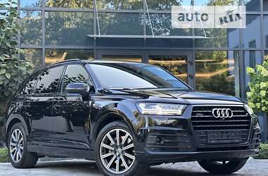 Внедорожник / Кроссовер Audi Q7 2015 в Ровно