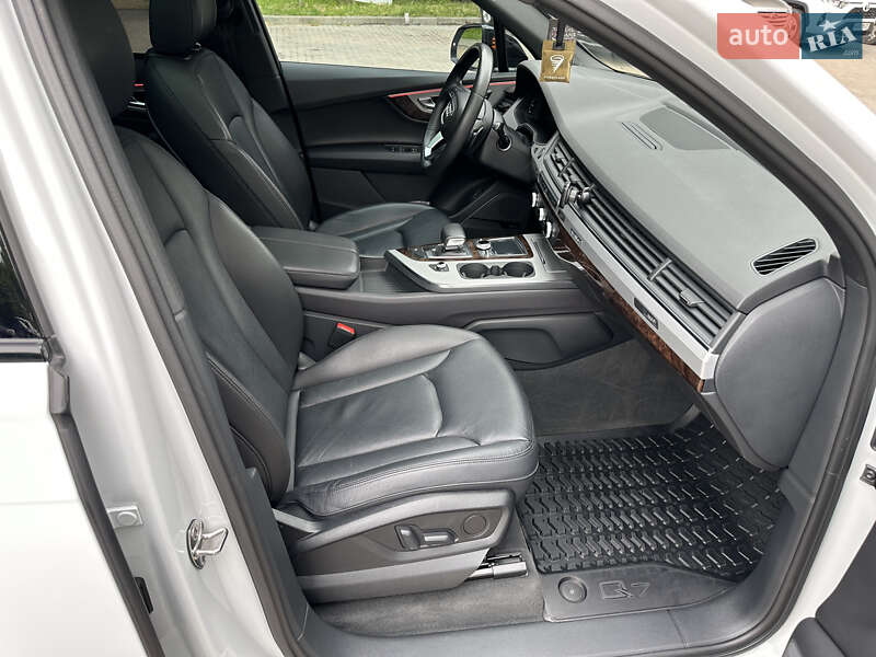Внедорожник / Кроссовер Audi Q7 2018 в Львове