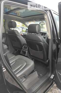 Внедорожник / Кроссовер Audi Q7 2013 в 
