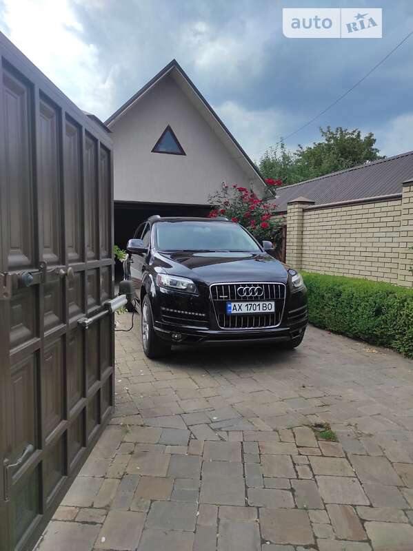 Внедорожник / Кроссовер Audi Q7 2013 в Харькове