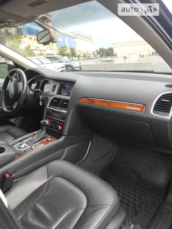 Позашляховик / Кросовер Audi Q7 2013 в Харкові