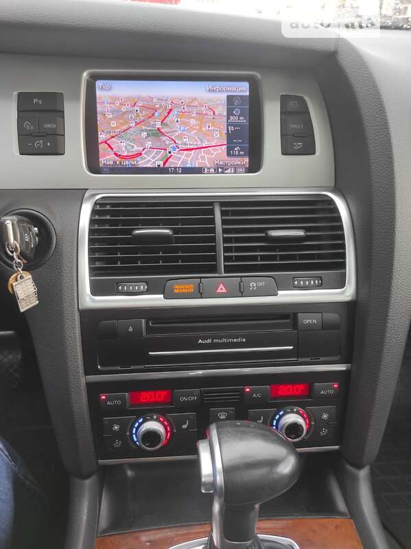 Позашляховик / Кросовер Audi Q7 2013 в Харкові