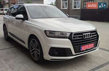 Внедорожник / Кроссовер Audi Q7 2016 в Черновцах