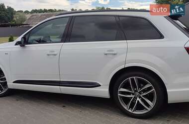 Внедорожник / Кроссовер Audi Q7 2016 в Черновцах