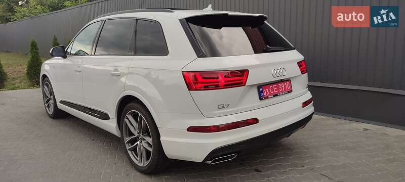 Внедорожник / Кроссовер Audi Q7 2016 в Черновцах фото 204 Внедорожник / Кроссовер Audi Q7 2016 в Черновцах