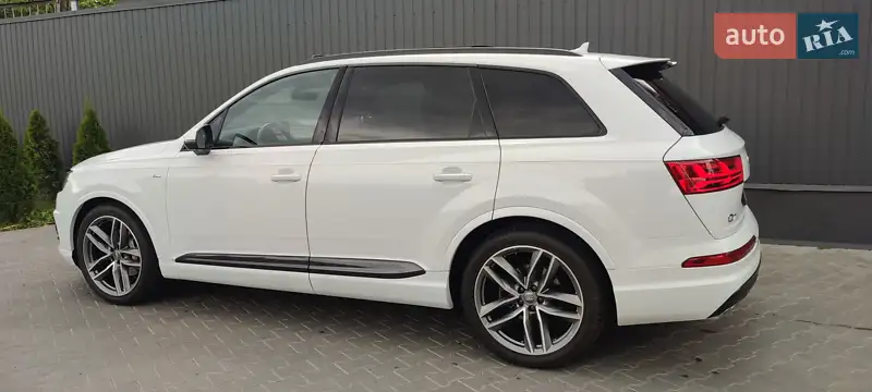 Audi Q7 2016 VIN WAUZZZ4M6GD052084 фото оголошення 206 з 261