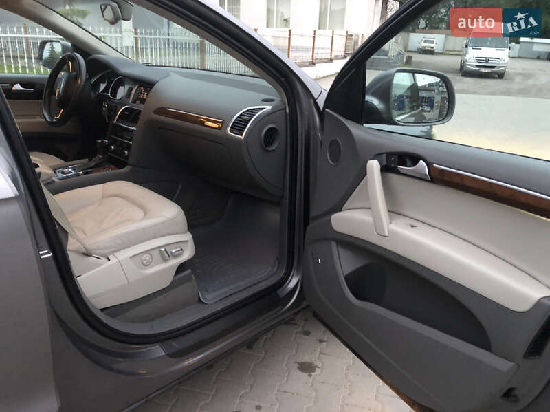 Внедорожник / Кроссовер Audi Q7 2012 в Бучаче