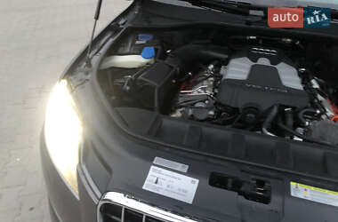 Внедорожник / Кроссовер Audi Q7 2012 в 