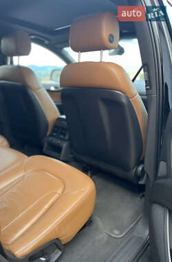 Внедорожник / Кроссовер Audi Q7 2010 в Черновцах