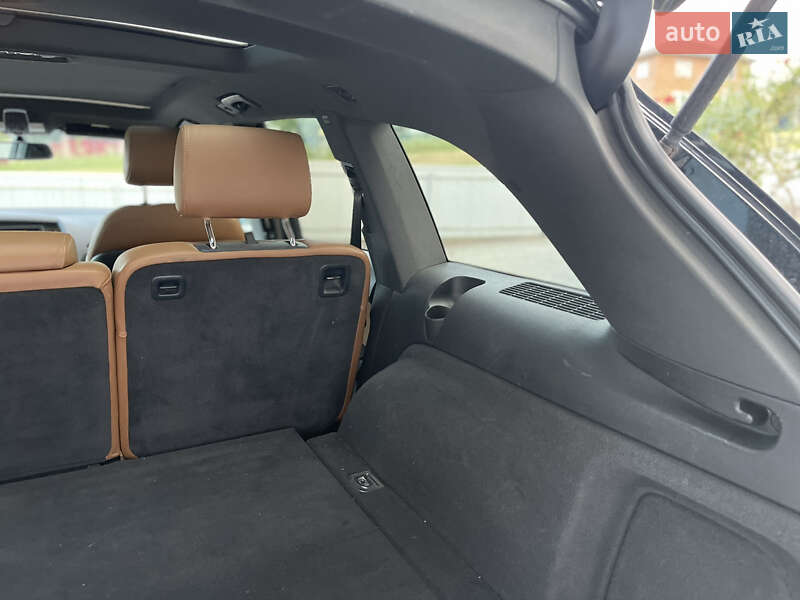 Внедорожник / Кроссовер Audi Q7 2010 в Черновцах