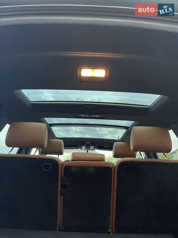 Внедорожник / Кроссовер Audi Q7 2010 в Черновцах