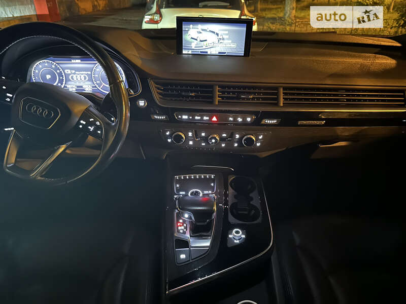 Внедорожник / Кроссовер Audi Q7 2017 в Киеве фото 32 Внедорожник / Кроссовер Audi Q7 2017 в Киеве