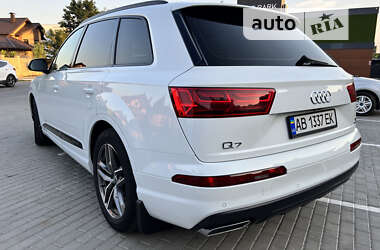 Внедорожник / Кроссовер Audi Q7 2017 в 