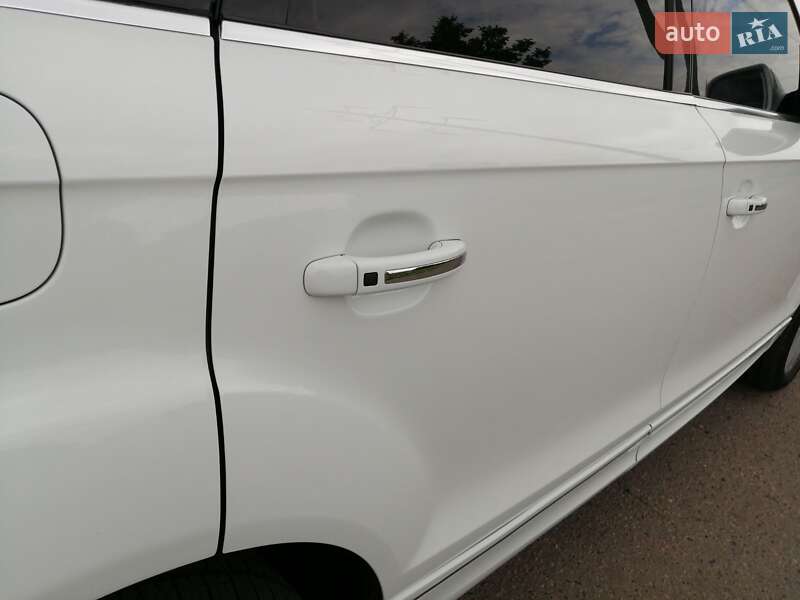 Внедорожник / Кроссовер Audi Q7 2015 в Полтаве