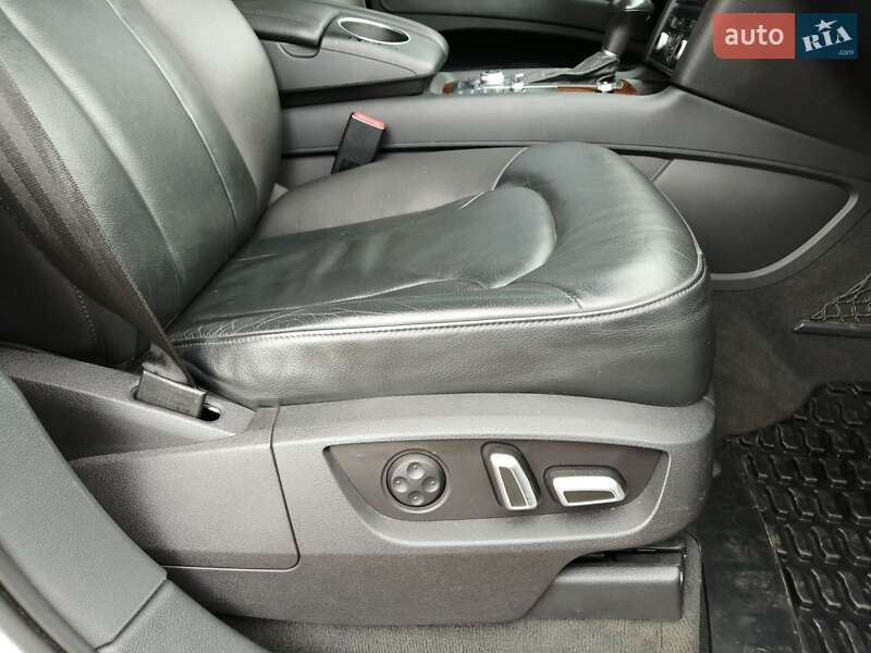 Внедорожник / Кроссовер Audi Q7 2015 в Полтаве