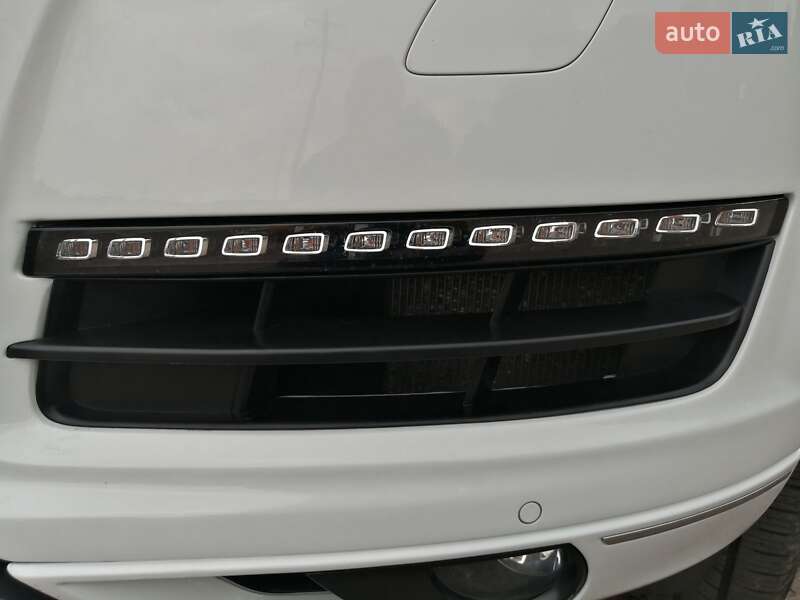 Внедорожник / Кроссовер Audi Q7 2015 в Полтаве