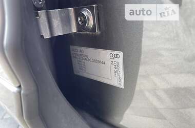 Позашляховик / Кросовер Audi Q7 2015 в 