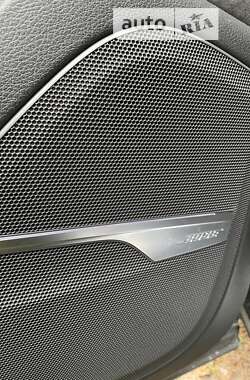Позашляховик / Кросовер Audi Q7 2017 в 