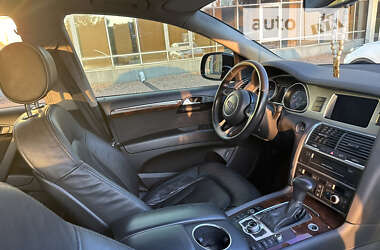 Внедорожник / Кроссовер Audi Q7 2013 в 