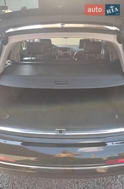 Внедорожник / Кроссовер Audi Q7 2010 в 
