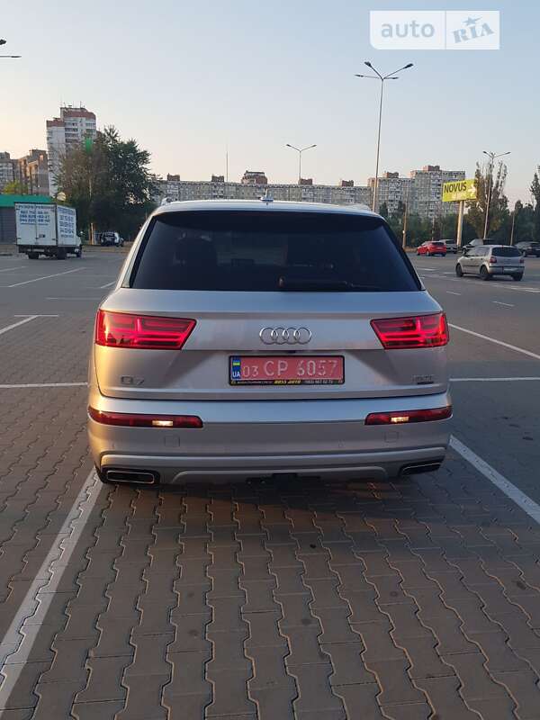 Внедорожник / Кроссовер Audi Q7 2018 в Киеве фото 11 Внедорожник / Кроссовер Audi Q7 2018 в Киеве