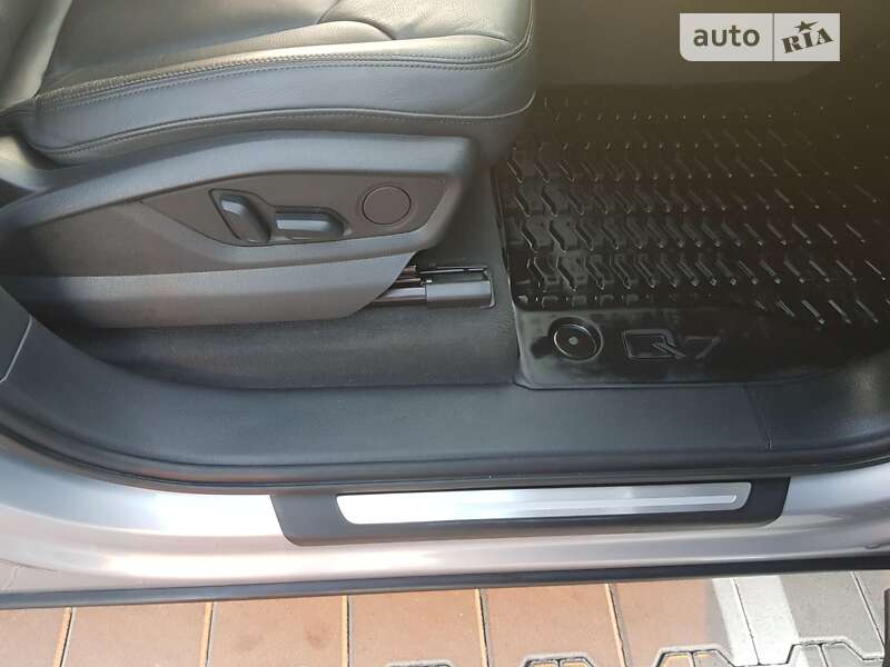 Внедорожник / Кроссовер Audi Q7 2018 в Киеве фото 25 Внедорожник / Кроссовер Audi Q7 2018 в Киеве