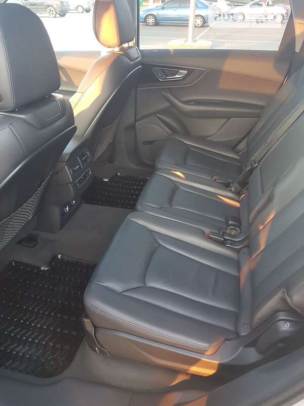 Внедорожник / Кроссовер Audi Q7 2018 в Киеве фото 51 Внедорожник / Кроссовер Audi Q7 2018 в Киеве