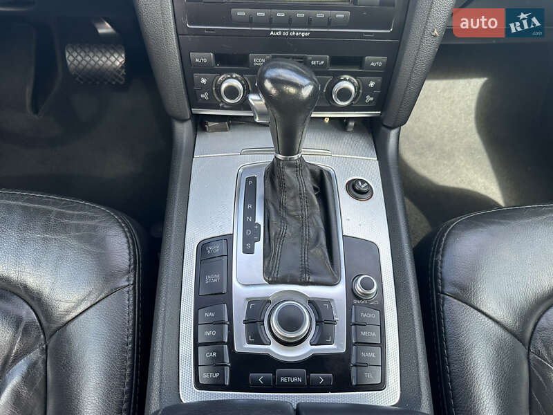 Внедорожник / Кроссовер Audi Q7 2006 в Черновцах