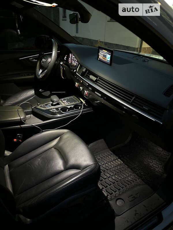 Позашляховик / Кросовер Audi Q7 2017 в Львові фото 25 Позашляховик / Кросовер Audi Q7 2017 в Львові
