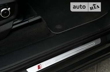 Внедорожник / Кроссовер Audi Q7 2016 в 
