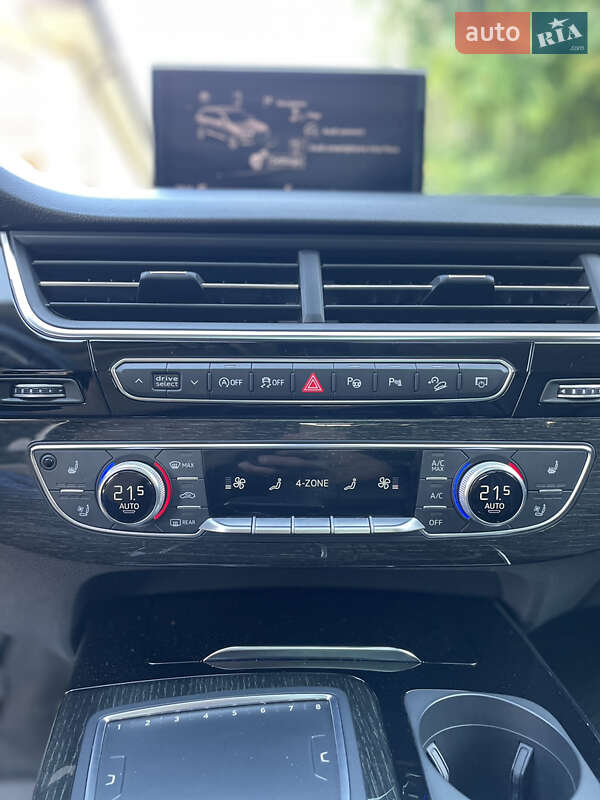 Внедорожник / Кроссовер Audi Q7 2019 в Тернополе