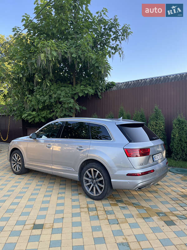 Внедорожник / Кроссовер Audi Q7 2019 в Тернополе