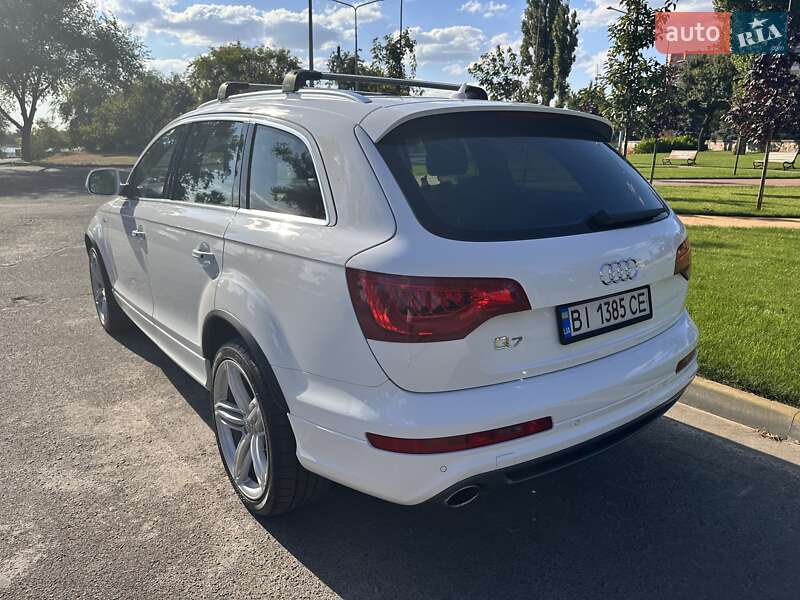 Внедорожник / Кроссовер Audi Q7 2010 в Кременчуге