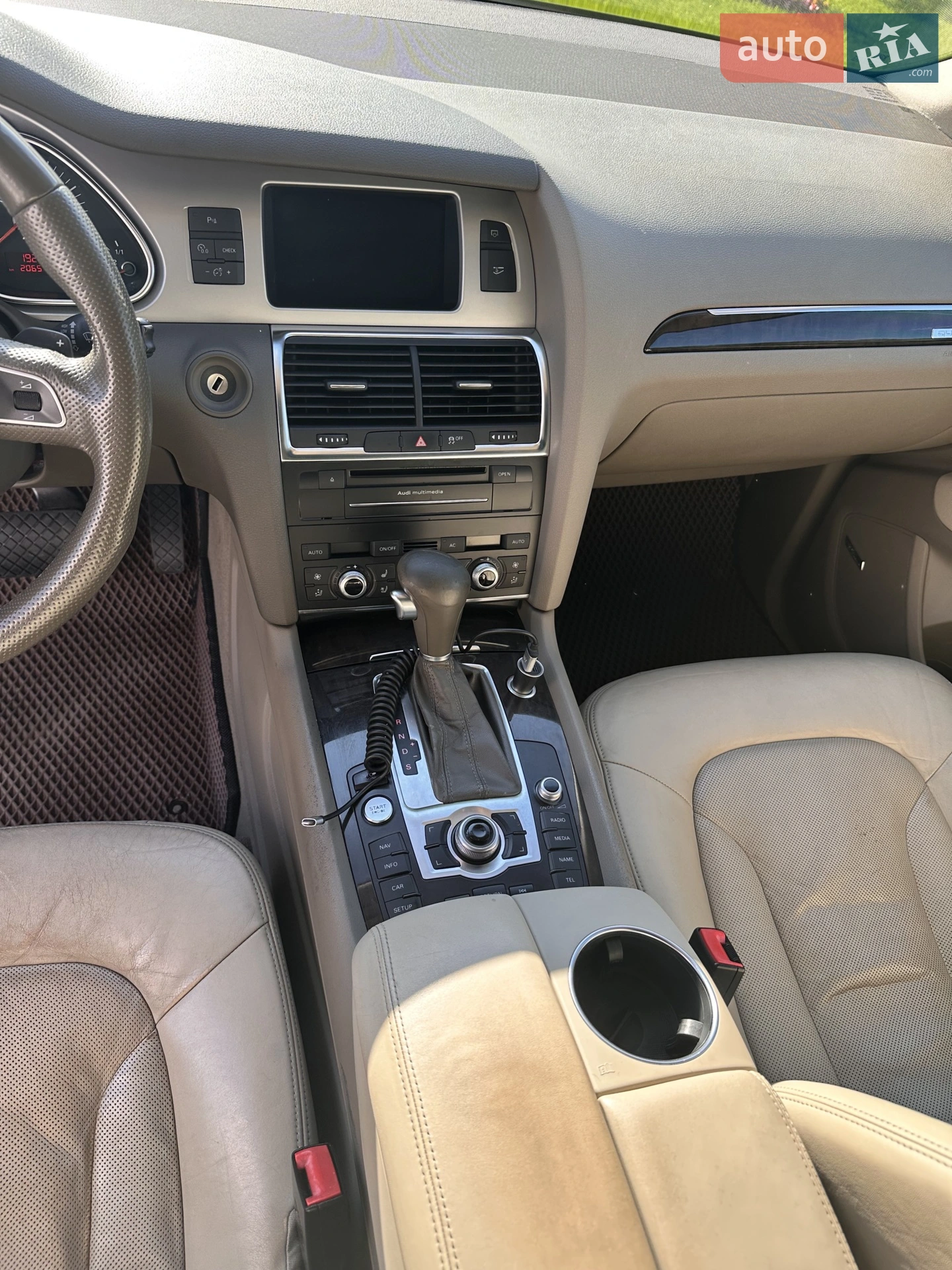 2010 Audi Q7 - мініатюра 11