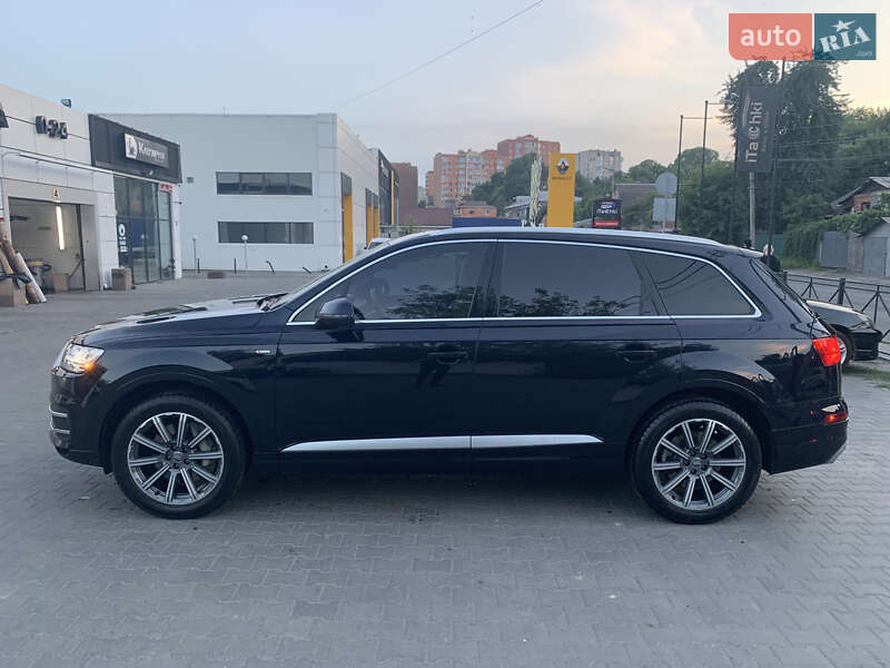 Внедорожник / Кроссовер Audi Q7 2017 в Виннице