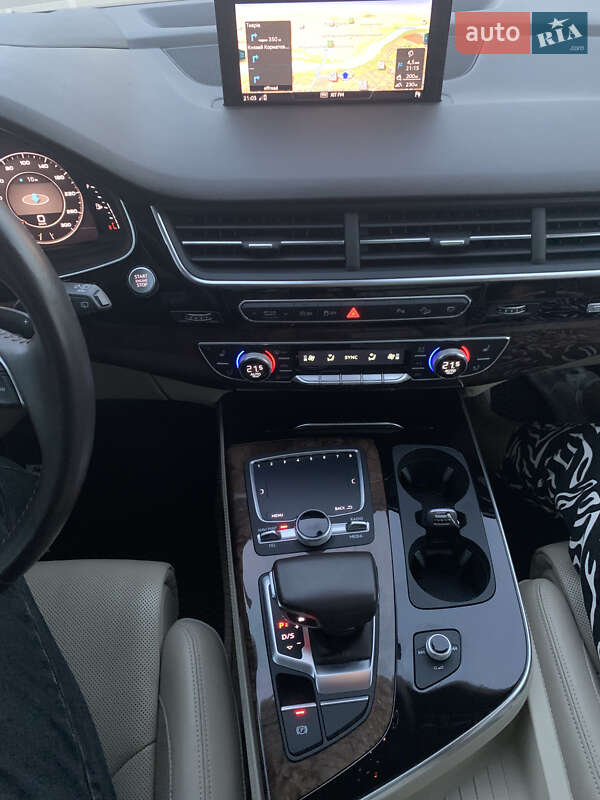 Внедорожник / Кроссовер Audi Q7 2017 в Виннице