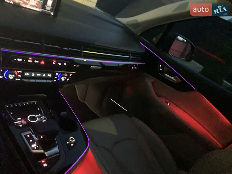 Внедорожник / Кроссовер Audi Q7 2017 в Виннице