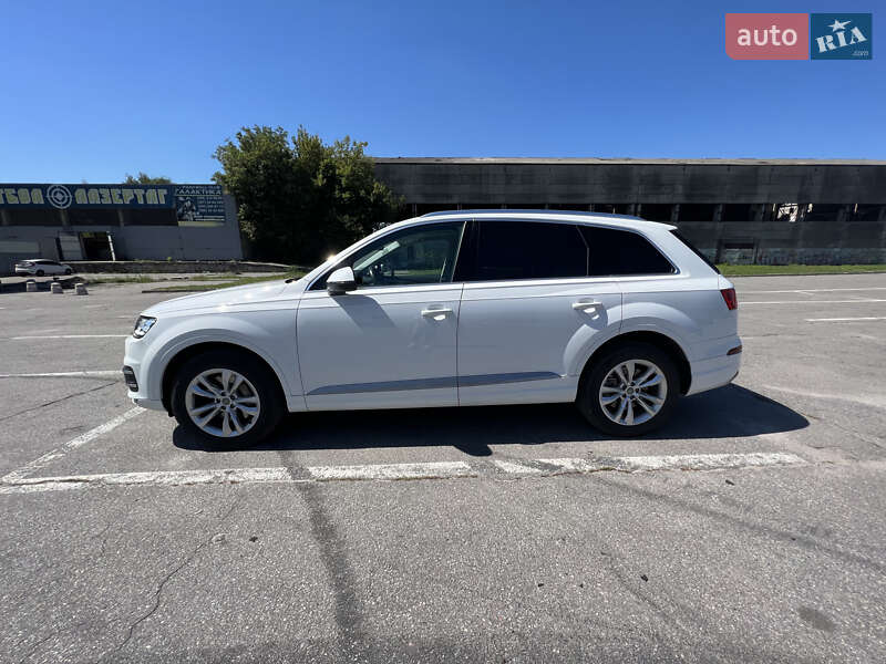 Позашляховик / Кросовер Audi Q7 2018 в Полтаві фото 6 Позашляховик / Кросовер Audi Q7 2018 в Полтаві