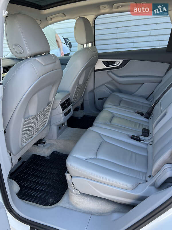Позашляховик / Кросовер Audi Q7 2018 в Полтаві фото 28 Позашляховик / Кросовер Audi Q7 2018 в Полтаві