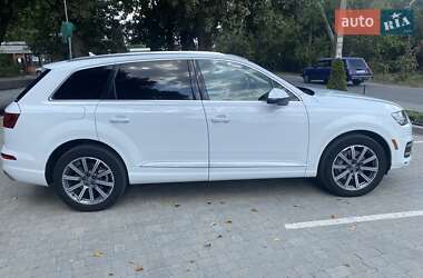 Внедорожник / Кроссовер Audi Q7 2019 в 