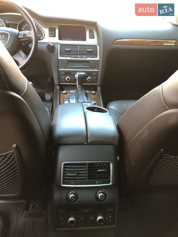 Внедорожник / Кроссовер Audi Q7 2014 в Тернополе